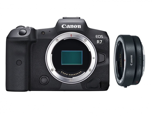 Беззеркальный фотоаппарат Canon EOS R7 Body + адаптер крепления EF-EOS R - фото