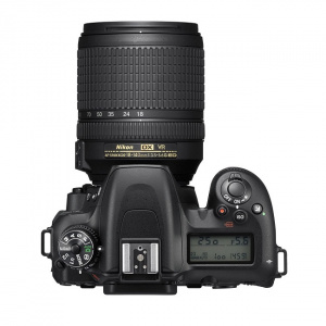 Зеркальный фотоаппарат Nikon D7500 KIT 18-140mm VR. - фото2