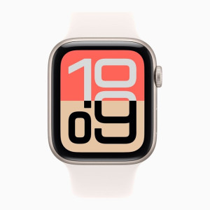 Умные часы Apple Watch SE 3 44mm (алюминиевый корпус, звездный свет/звездный свет, спортивный силиконовый ремешок)  - фото2